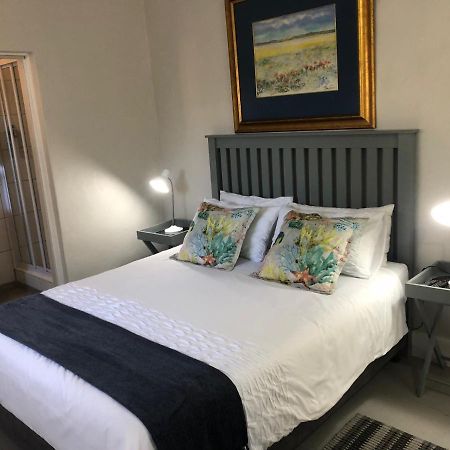 Baylight Accomodation Room 2 Мозел Бей Екстериор снимка